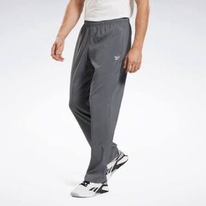 NWT Reebok Training Essentials Woven Unlined Pant Slate Grey Men's Small Jogger